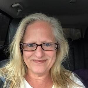 Meet your Posher, Debbie